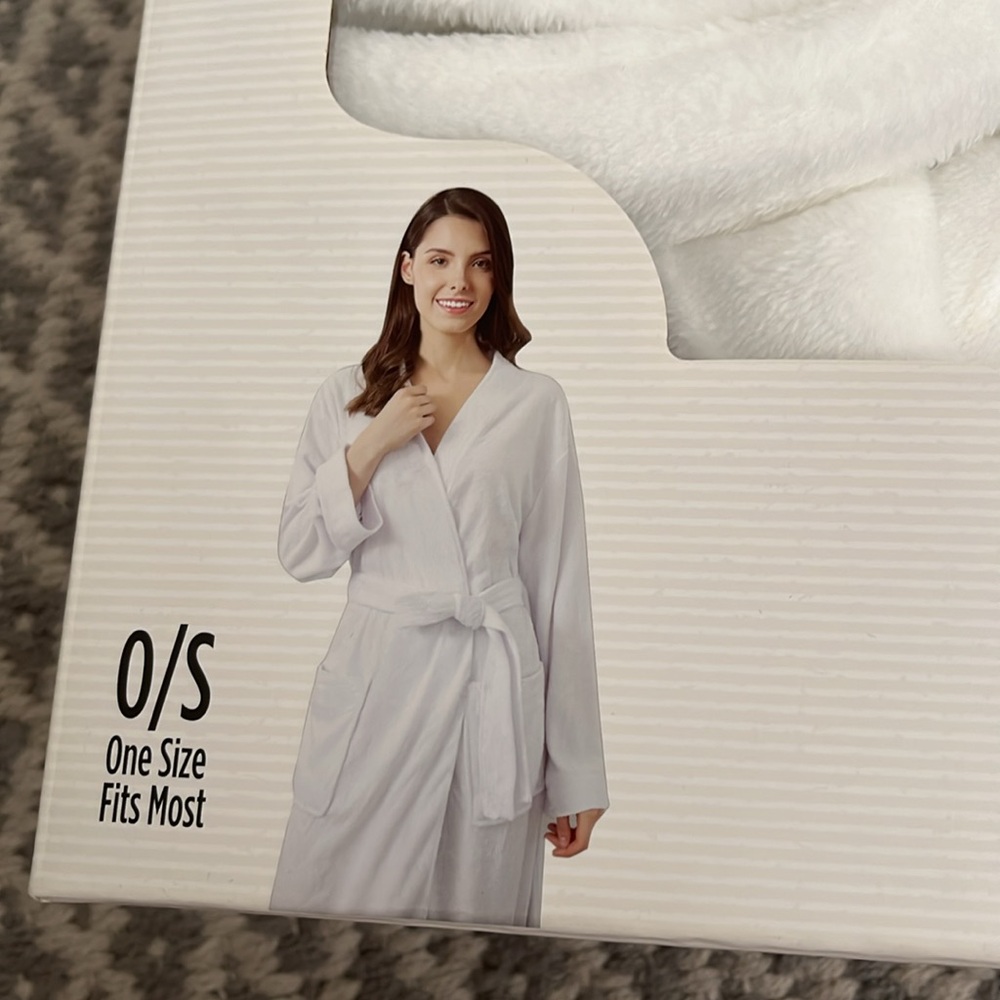 Women's White Bath Robe - Picture 3 of 5